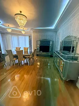 Kirayə verilir 2 otaqlı yeni tikili 126 m²