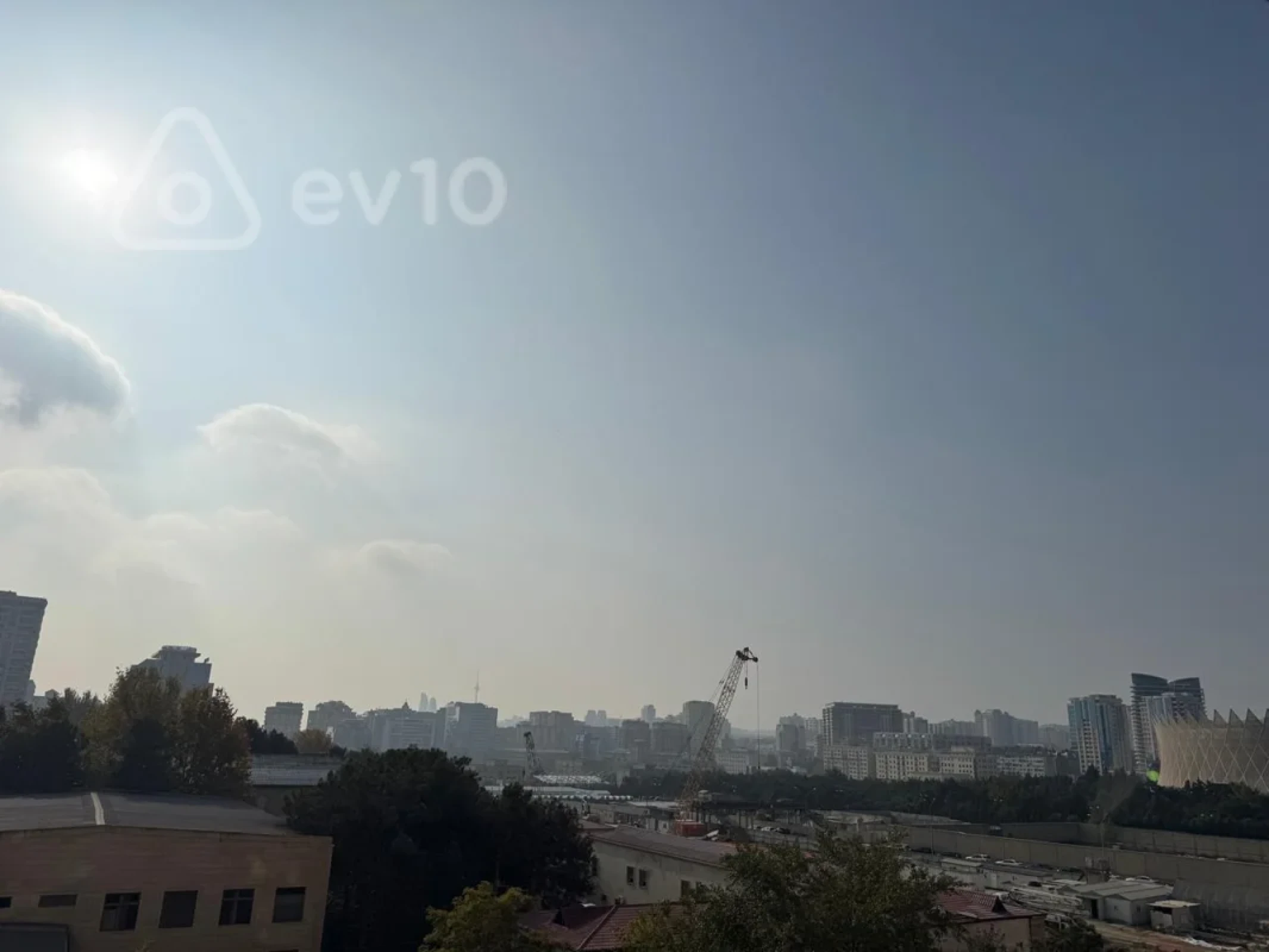 Kirayə verilir 3 otaqlı yeni tikili 145 m²