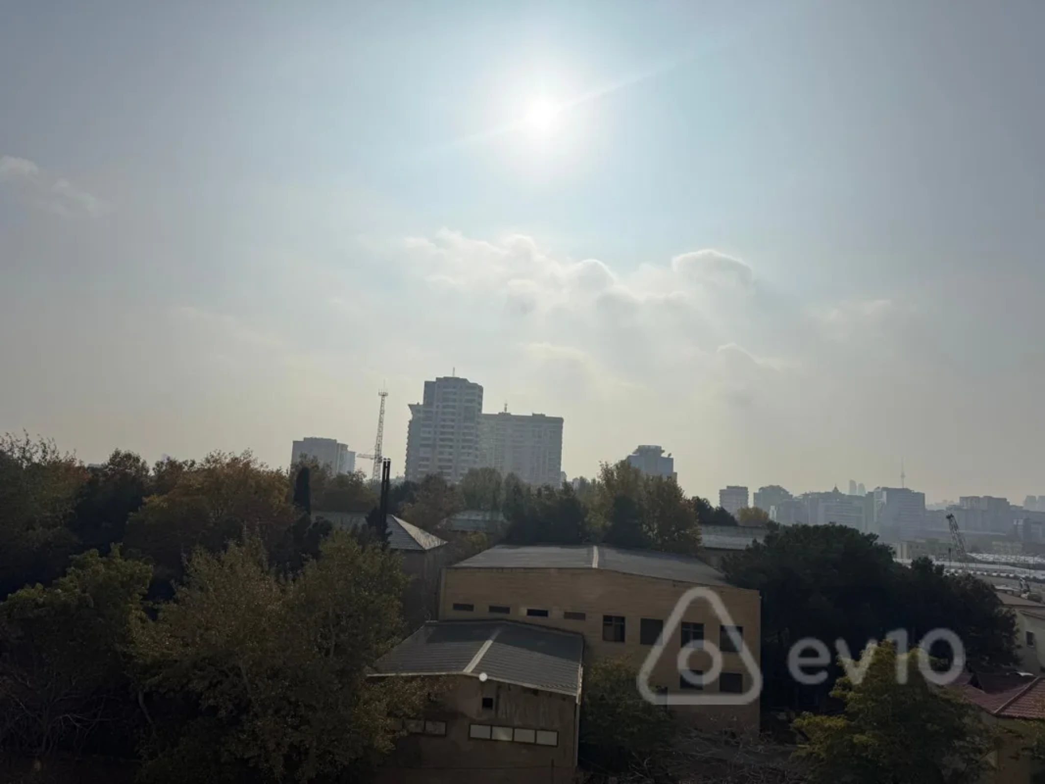 Kirayə verilir 3 otaqlı yeni tikili 145 m²