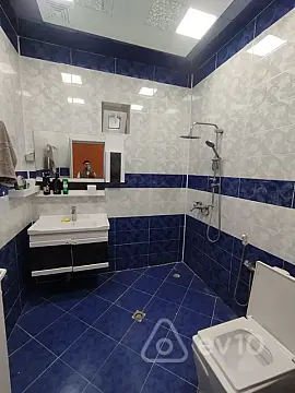 Satılır 7 otaqlı həyət evi 200 m²