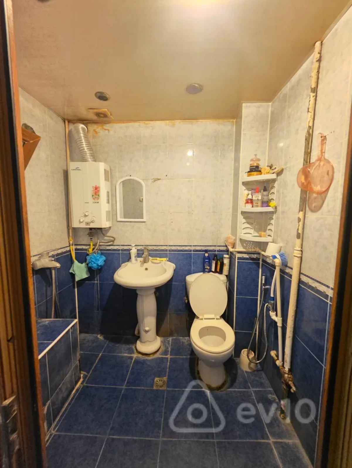 Kirayə verilir 3 otaqlı köhnə tikili 65 m²