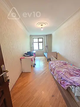 Kirayə verilir 3 otaqlı köhnə tikili 65 m²