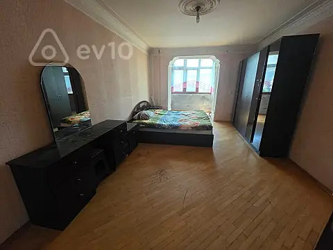 Kirayə verilir 3 otaqlı köhnə tikili 65 m² — Bakı, Yasamal 3 otaq 65.00 m²
