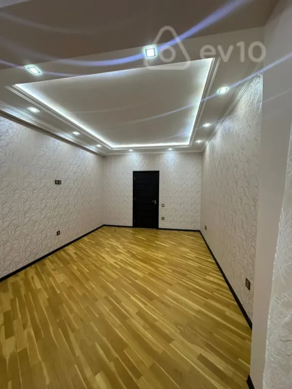 Satılır 3 otaqlı yeni tikili 122 m²