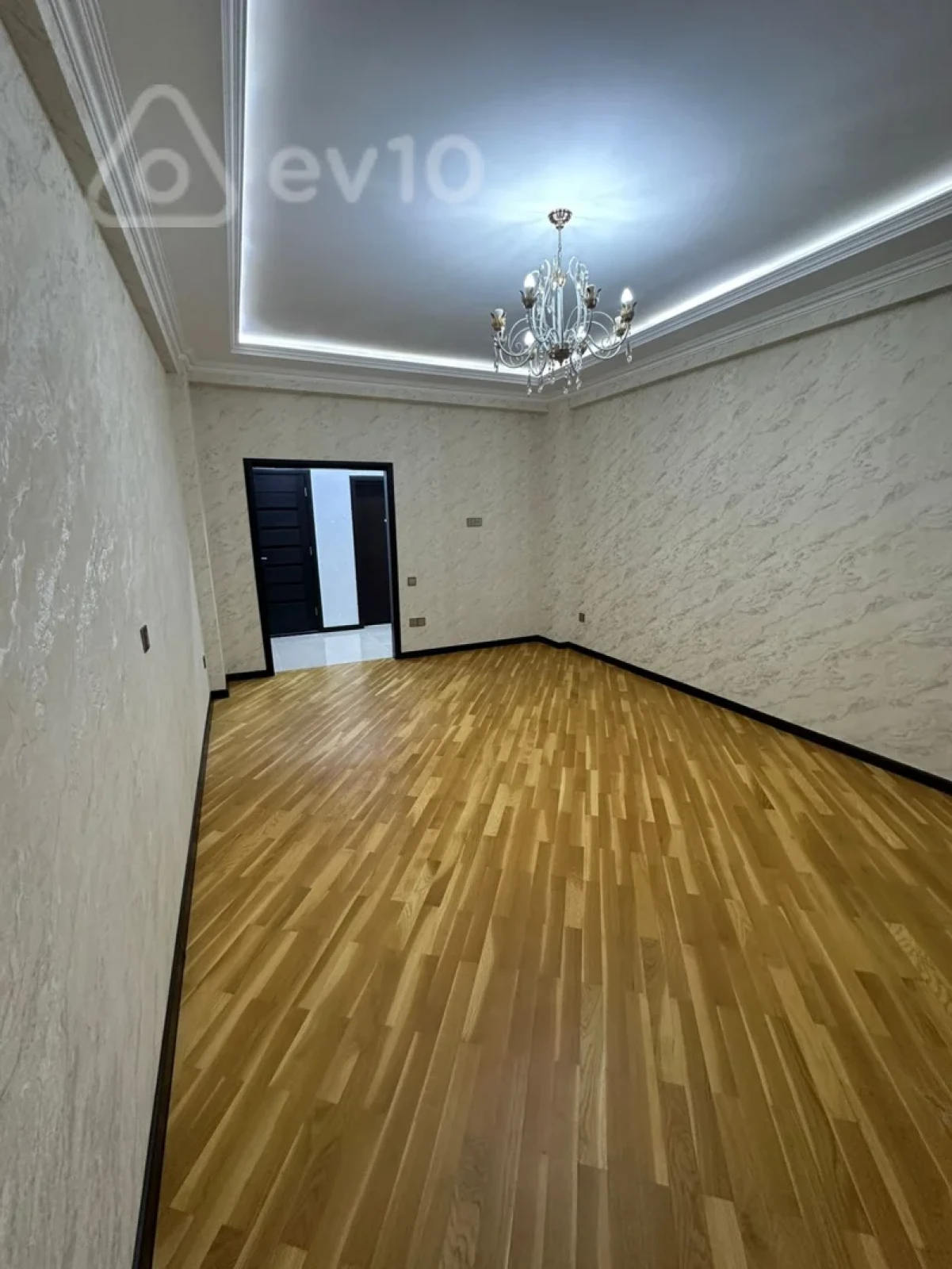 Satılır 3 otaqlı yeni tikili 122 m²