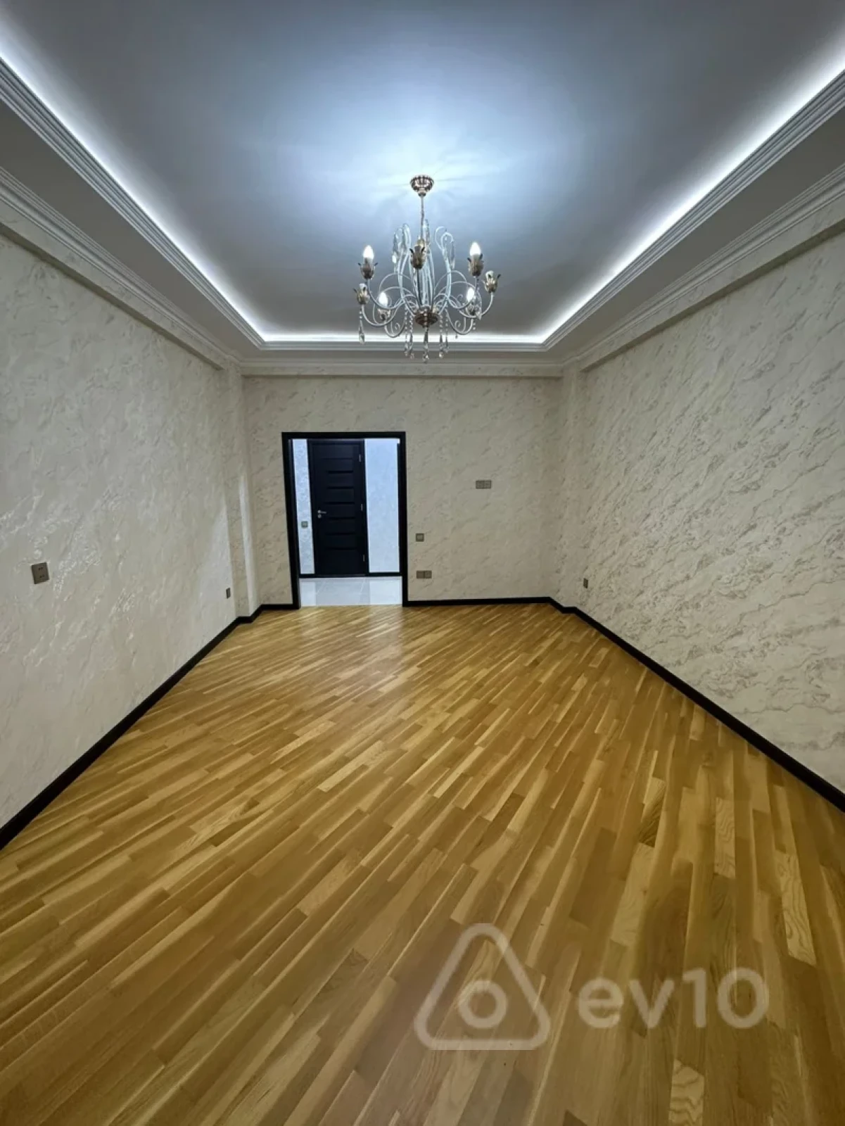 Satılır 3 otaqlı yeni tikili 122 m²