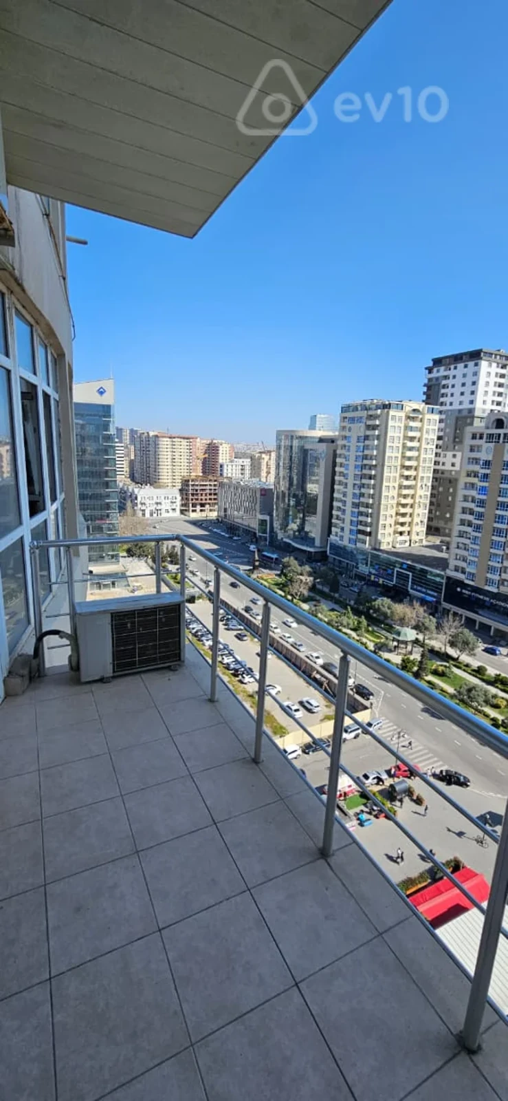 Kirayə verilir 4 otaqlı yeni tikili 170 m²