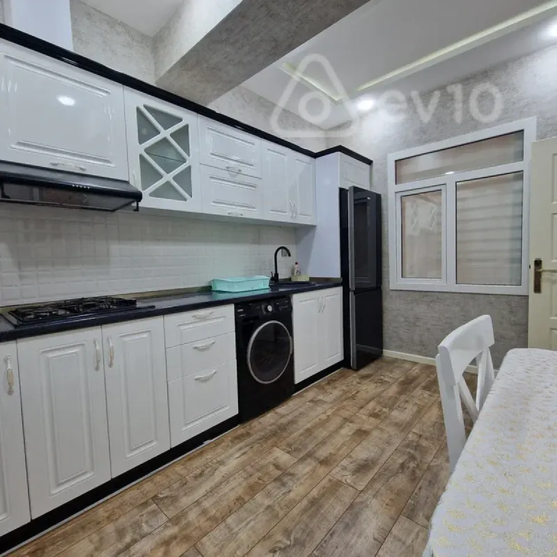 Kirayə verilir 2 otaqlı yeni tikili 71 m²