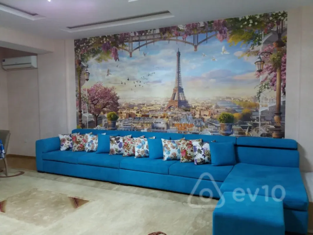 Kirayə verilir 3 otaqlı yeni tikili 130 m²