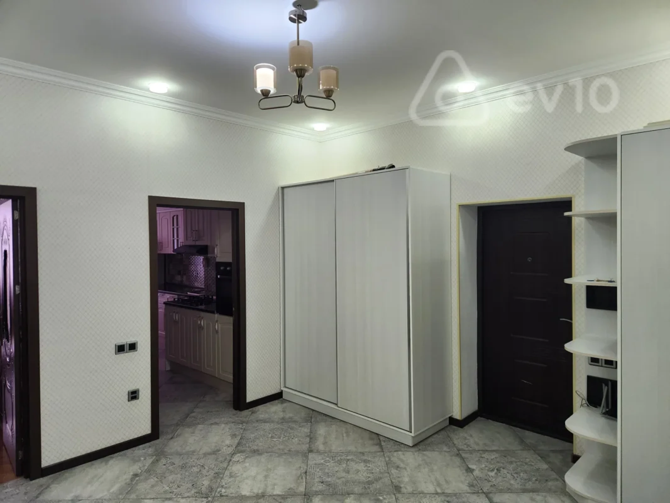 Kirayə verilir 3 otaqlı yeni tikili 125 m²