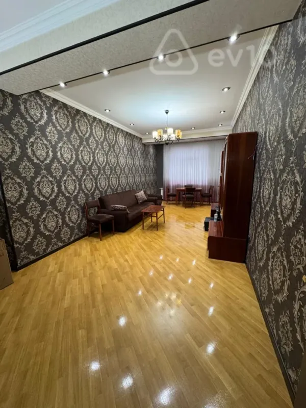 Kirayə verilir 3 otaqlı yeni tikili 125 m²
