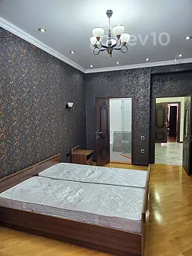 Kirayə verilir 3 otaqlı yeni tikili 125 m²