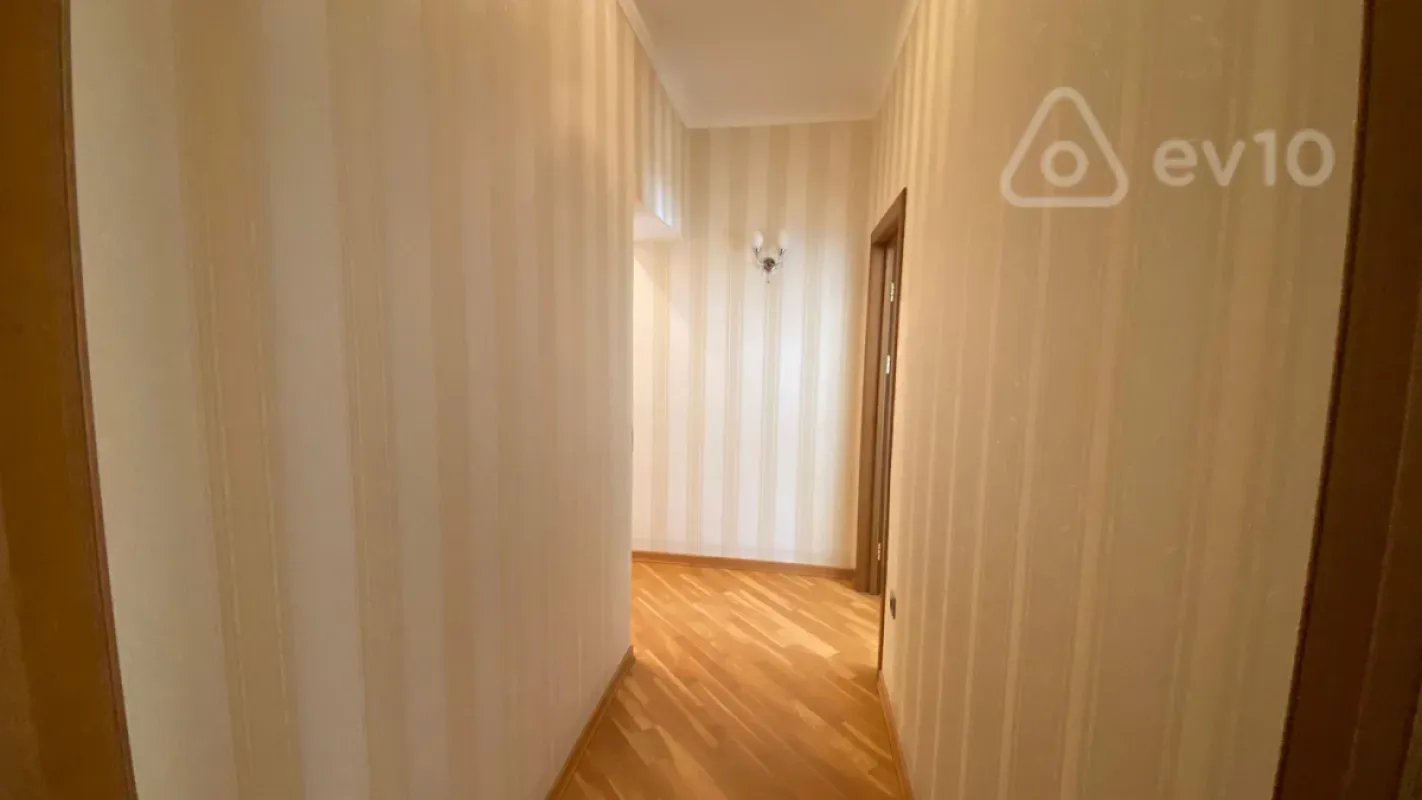 Kirayə verilir 2 otaqlı yeni tikili 89 m²