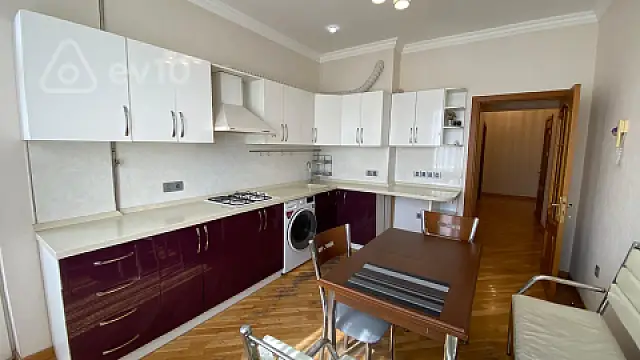 Kirayə verilir 2 otaqlı yeni tikili 89 m²