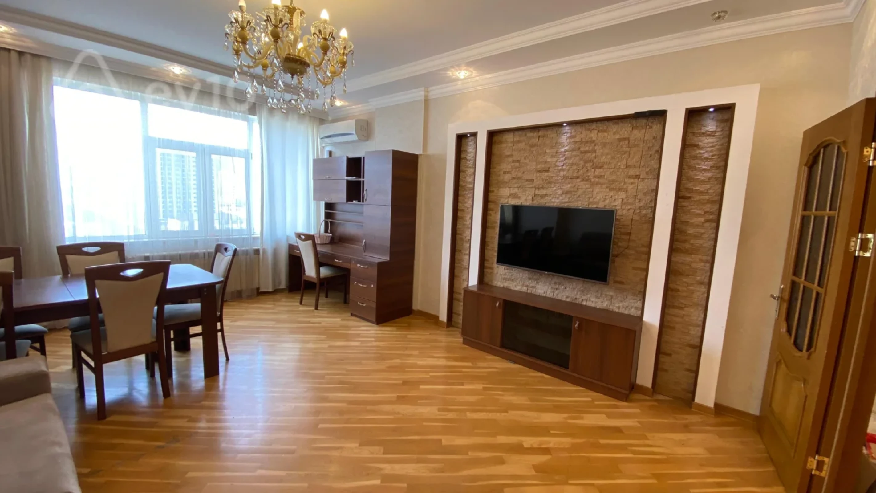 Kirayə verilir 2 otaqlı yeni tikili 89 m²