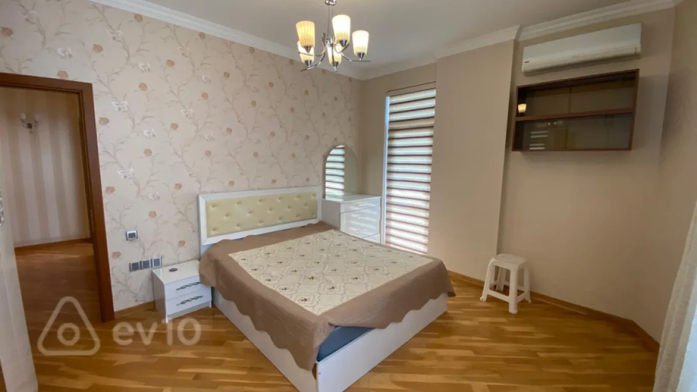 Kirayə verilir 2 otaqlı yeni tikili 89 m²