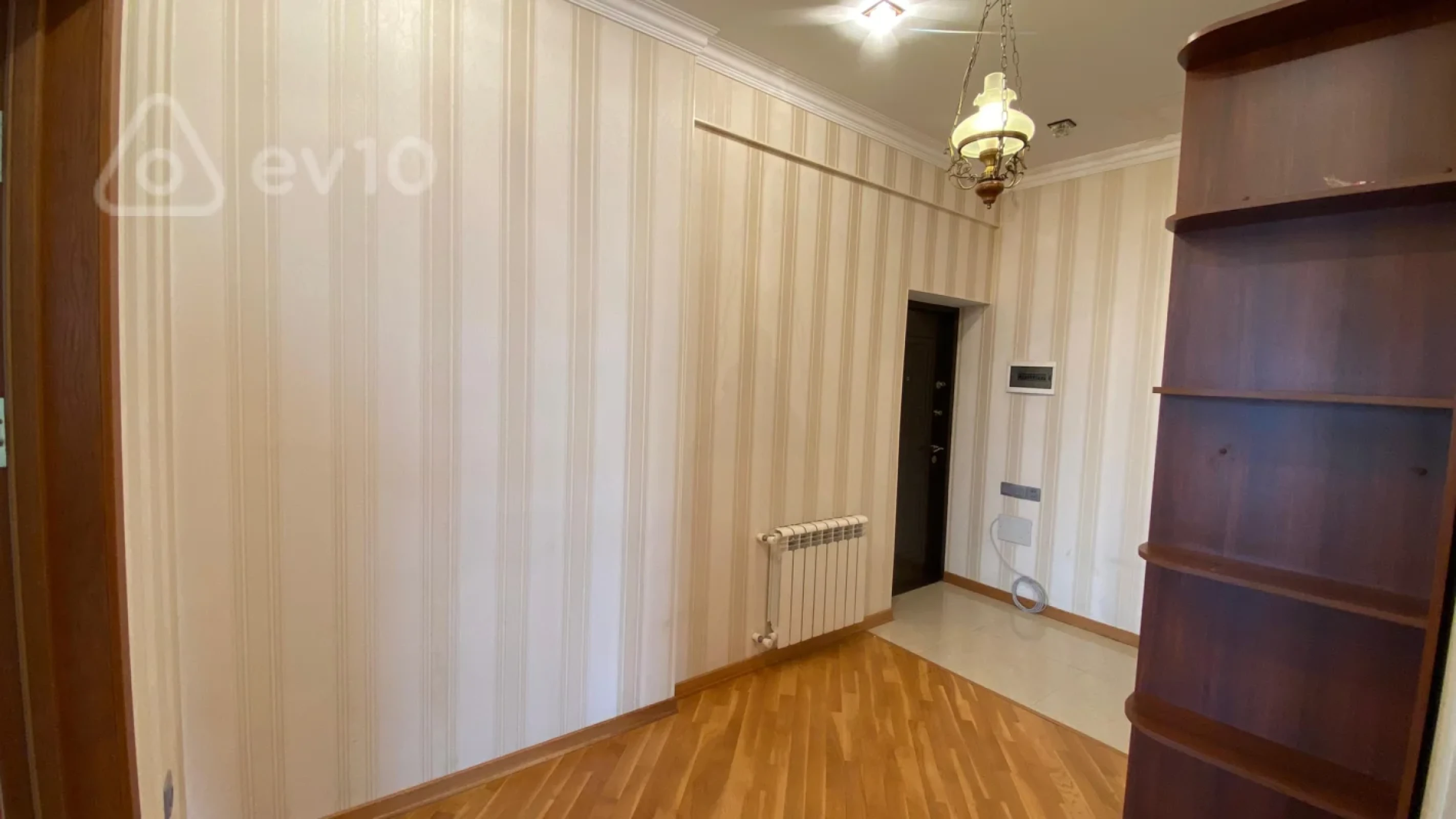Kirayə verilir 2 otaqlı yeni tikili 89 m²