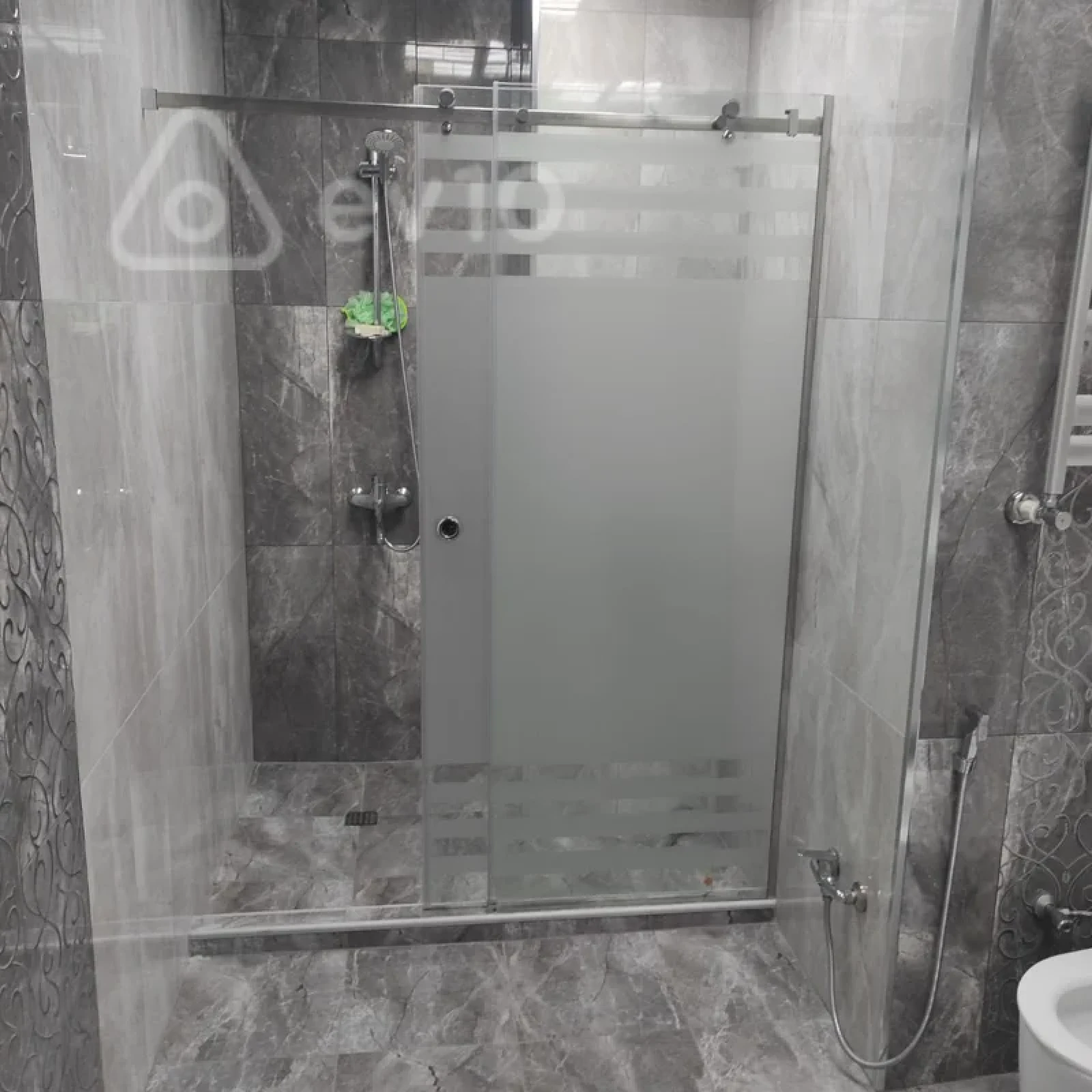 Kirayə verilir 3 otaqlı yeni tikili 155 m²