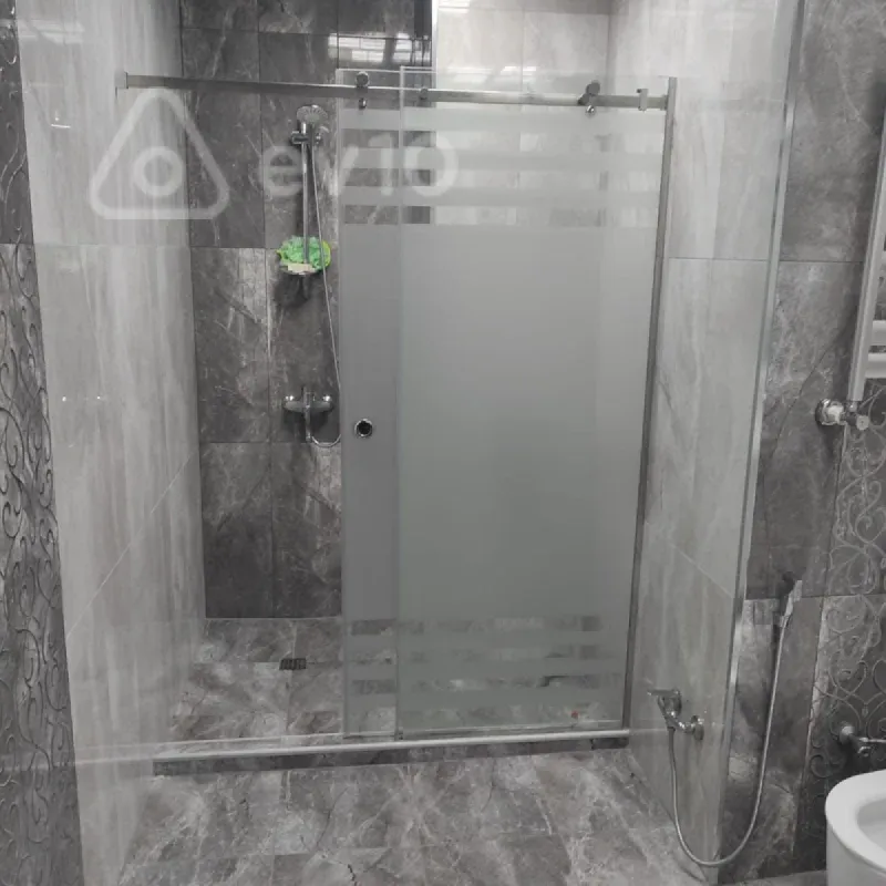 Kirayə verilir 3 otaqlı yeni tikili 155 m²