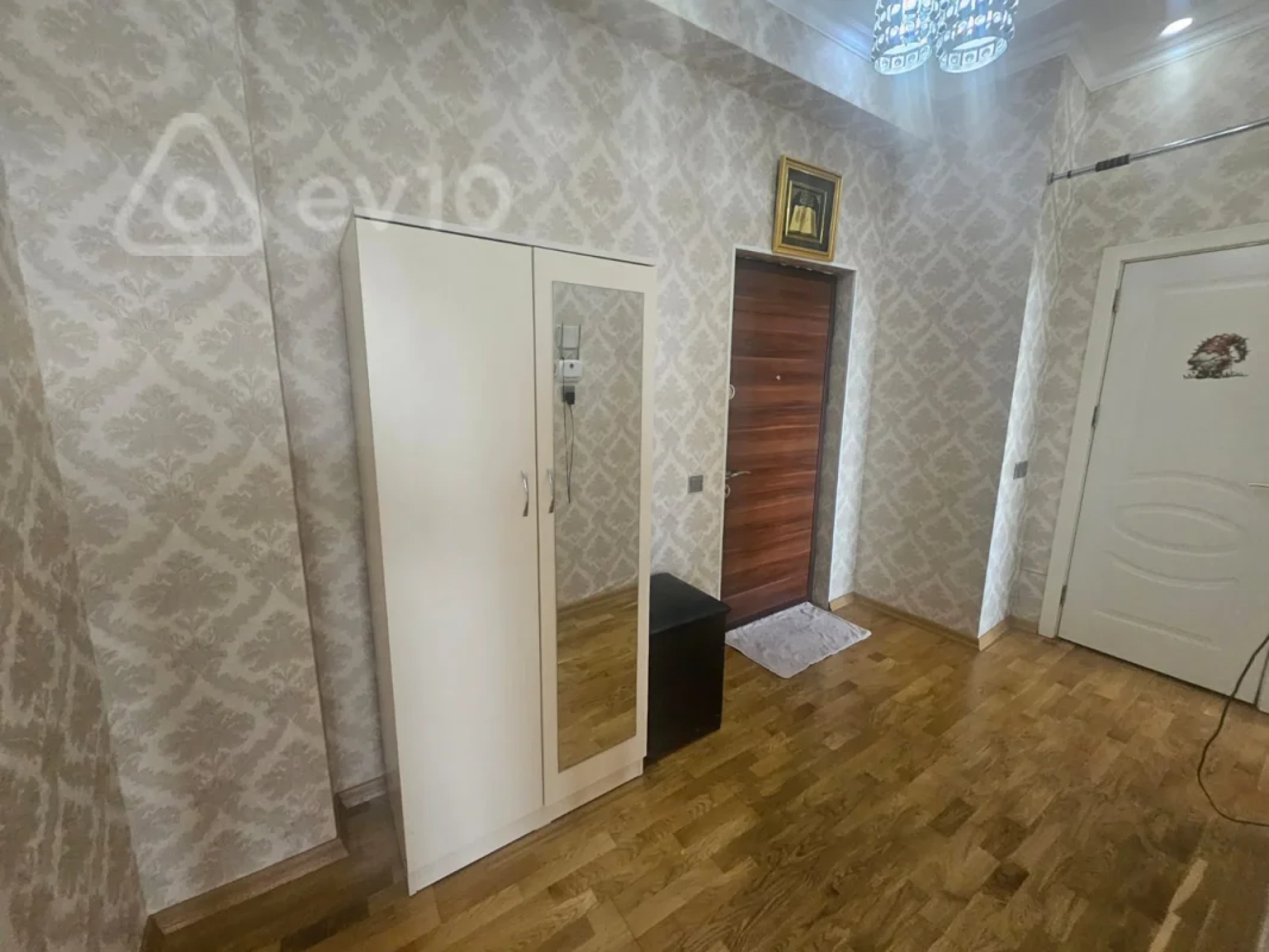 Satılır 3 otaqlı yeni tikili 72 m²