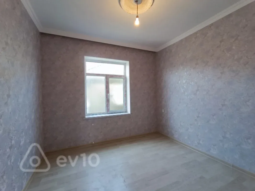 Satılır 3 otaqlı həyət evi 100 m²