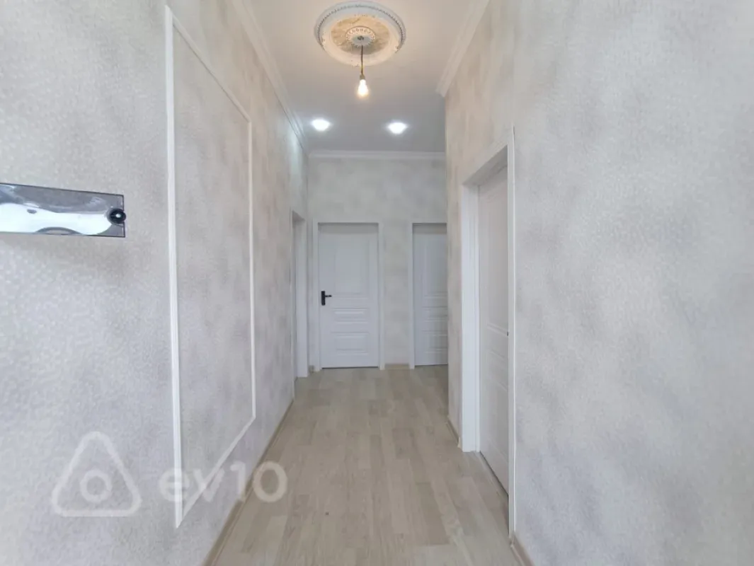 Satılır 3 otaqlı həyət evi 100 m²