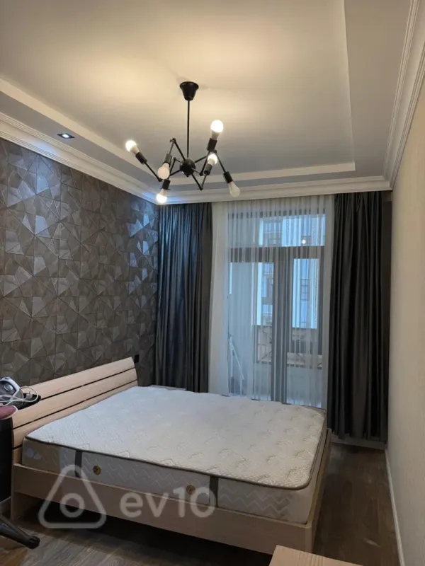 Kirayə verilir 3 otaqlı yeni tikili 85 m²