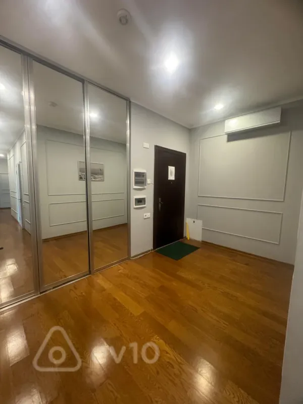 Kirayə verilir 3 otaqlı yeni tikili 106 m²