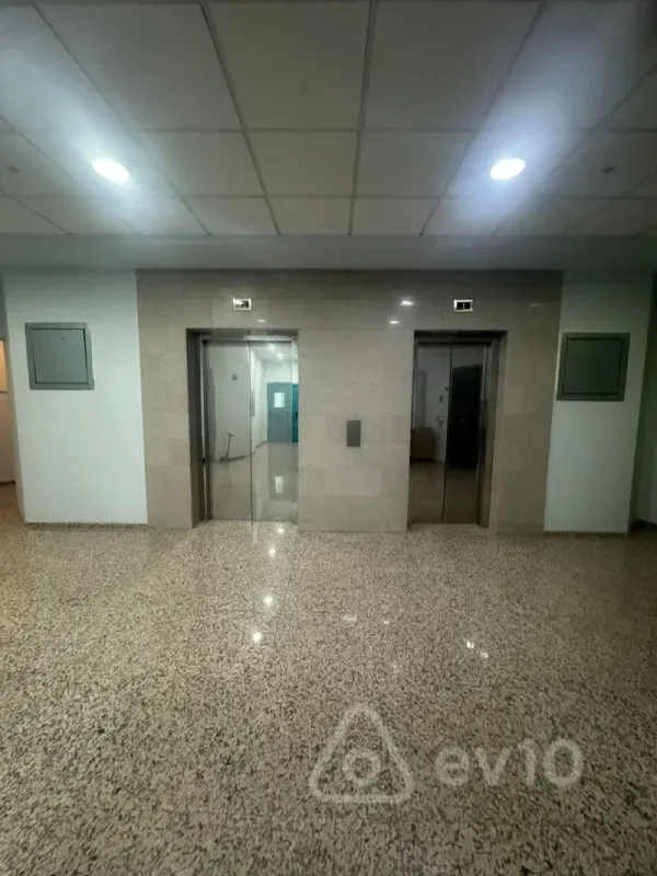 Kirayə verilir 3 otaqlı yeni tikili 106 m²