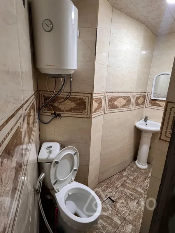 Kirayə verilir 1 otaqlı köhnə tikili 30 m²