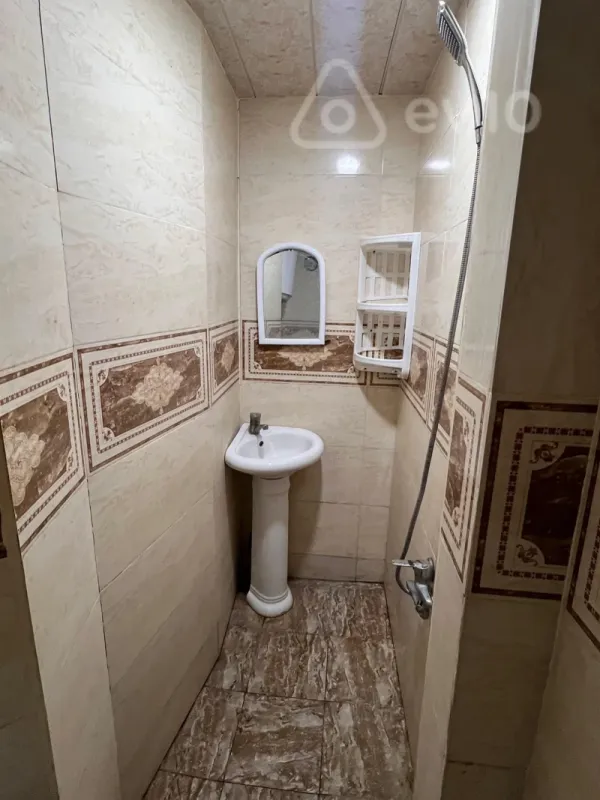 Kirayə verilir 1 otaqlı köhnə tikili 30 m²