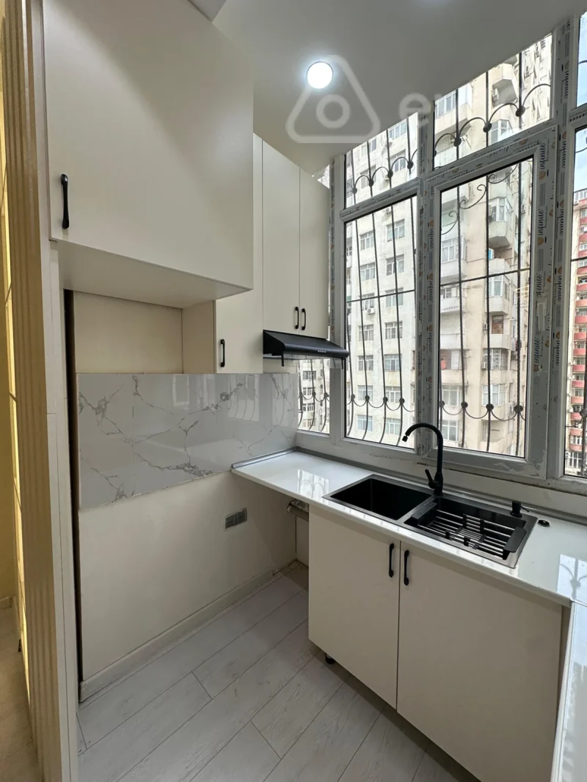 Satılır 2 otaqlı yeni tikili 55 m²