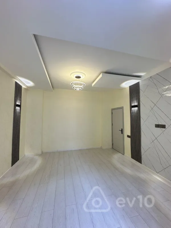 Satılır 2 otaqlı yeni tikili 55 m²