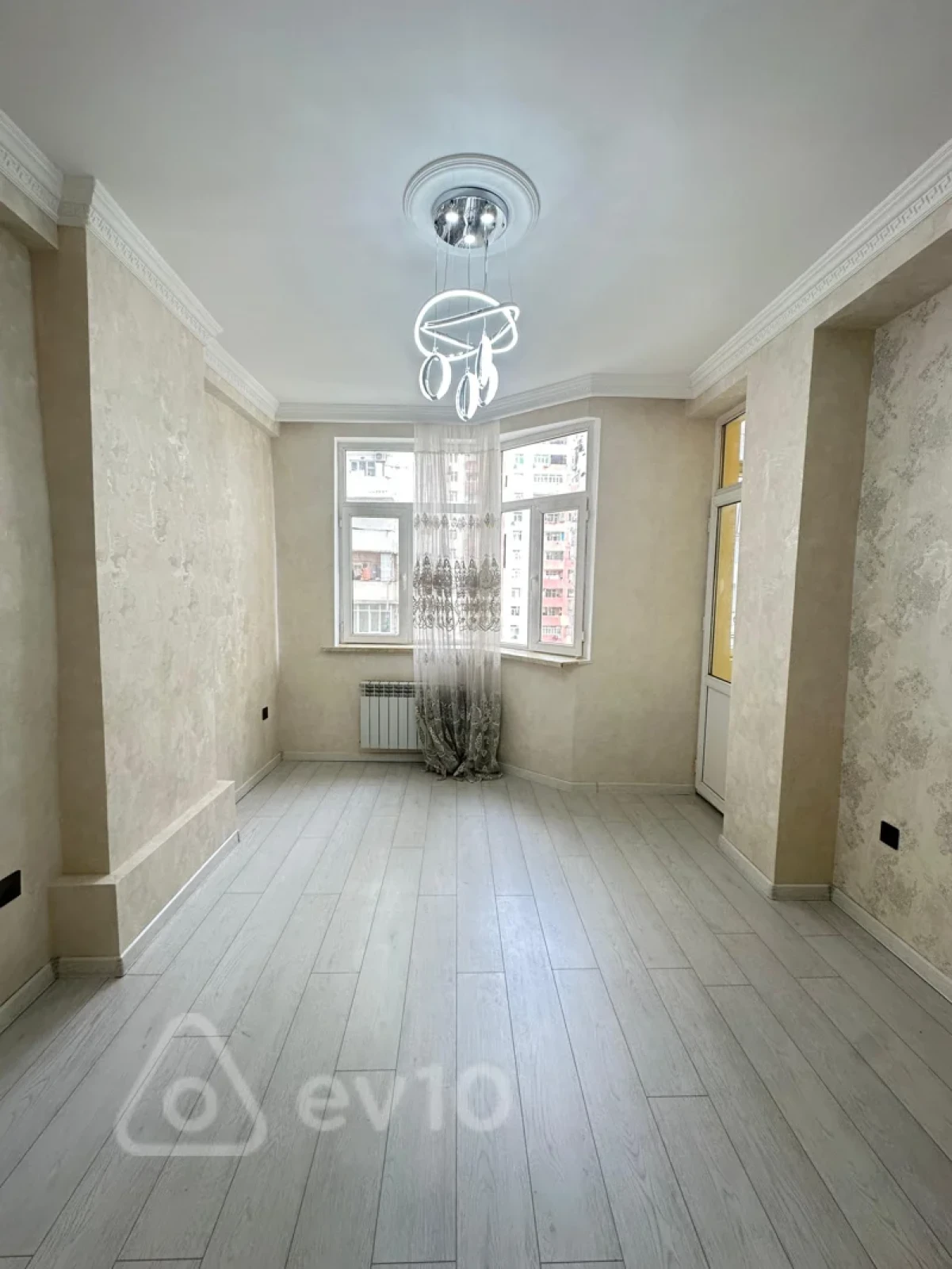 Satılır 2 otaqlı yeni tikili 55 m²