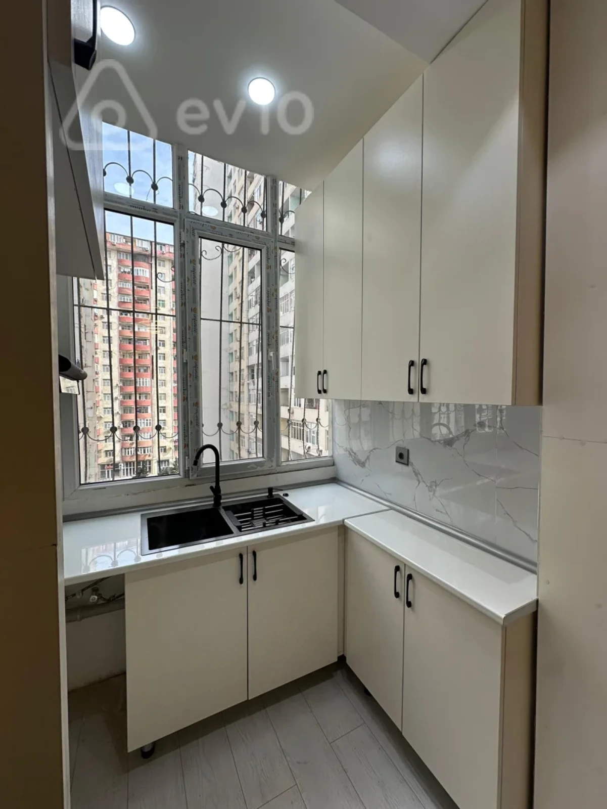 Satılır 2 otaqlı yeni tikili 55 m²