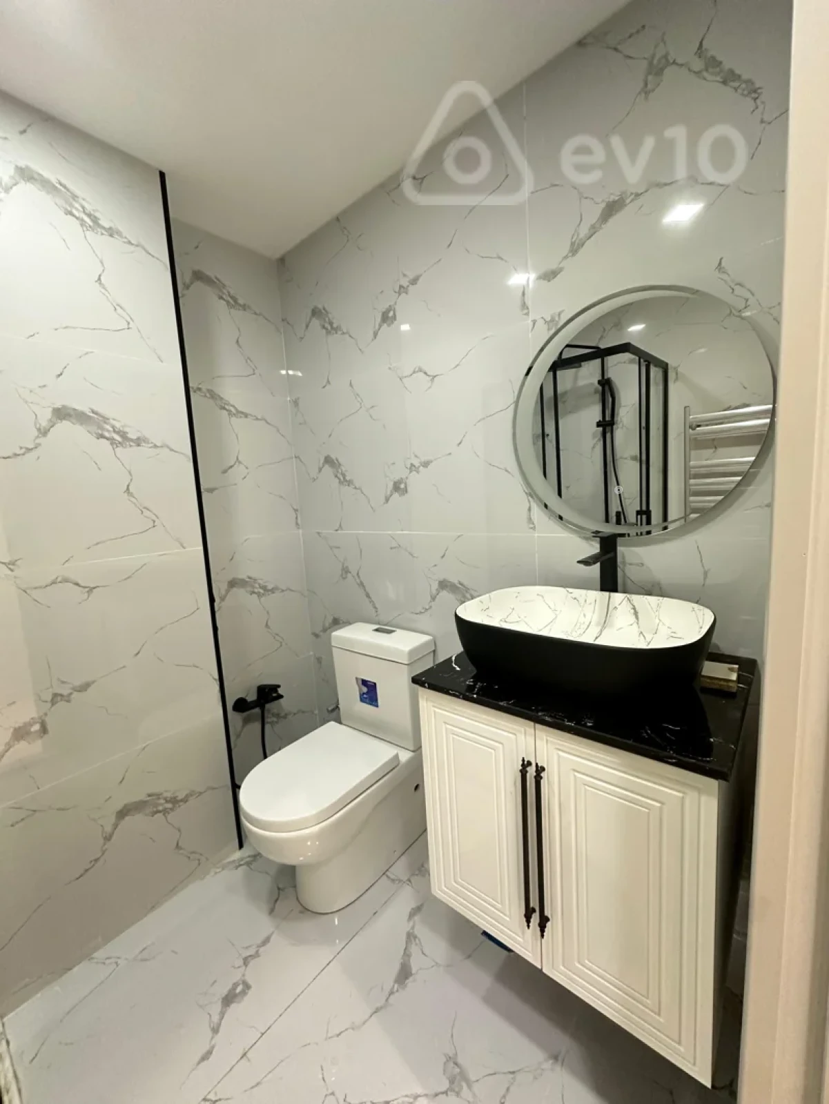 Satılır 2 otaqlı yeni tikili 55 m²