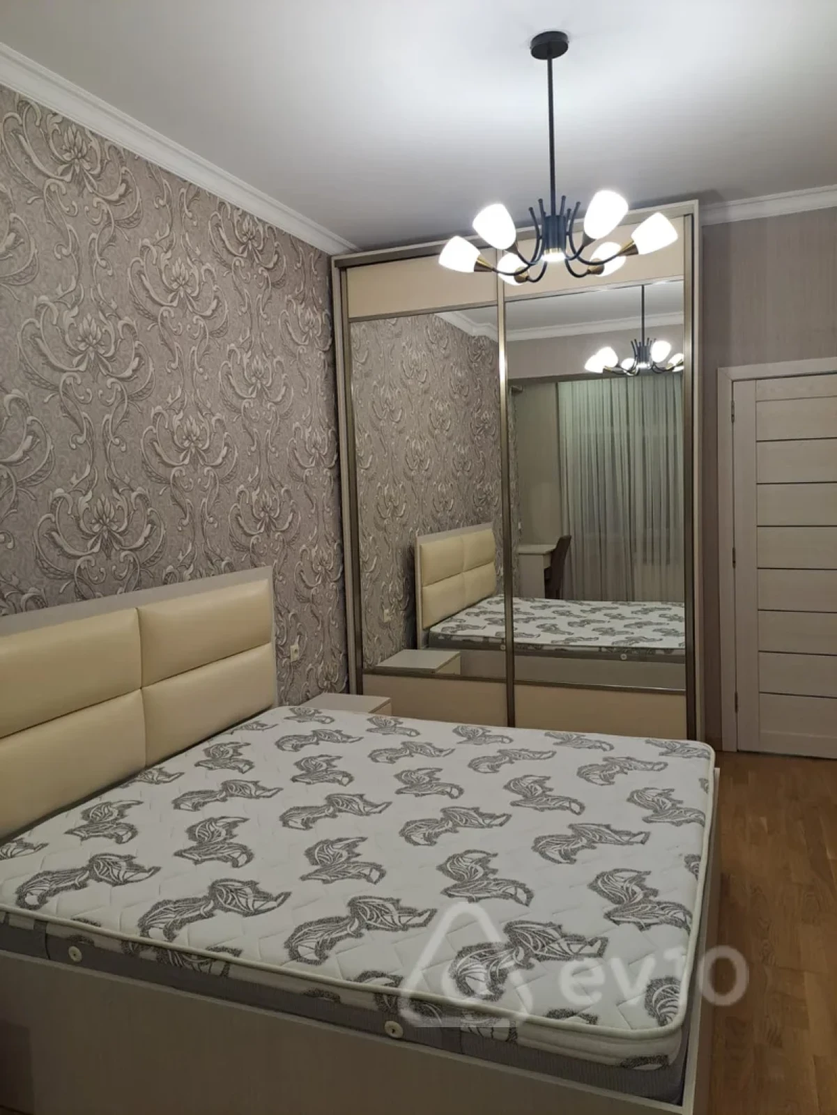 Kirayə verilir 2 otaqlı yeni tikili 55 m²