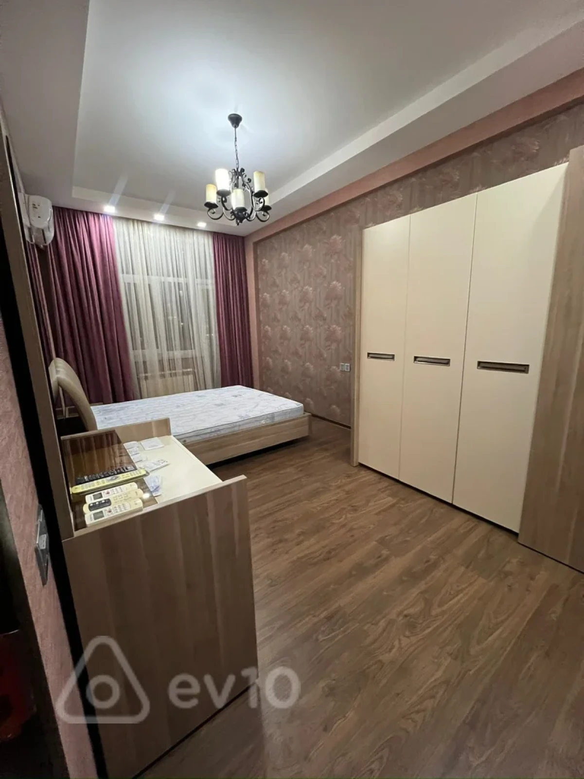 Kirayə verilir 3 otaqlı yeni tikili 100 m²