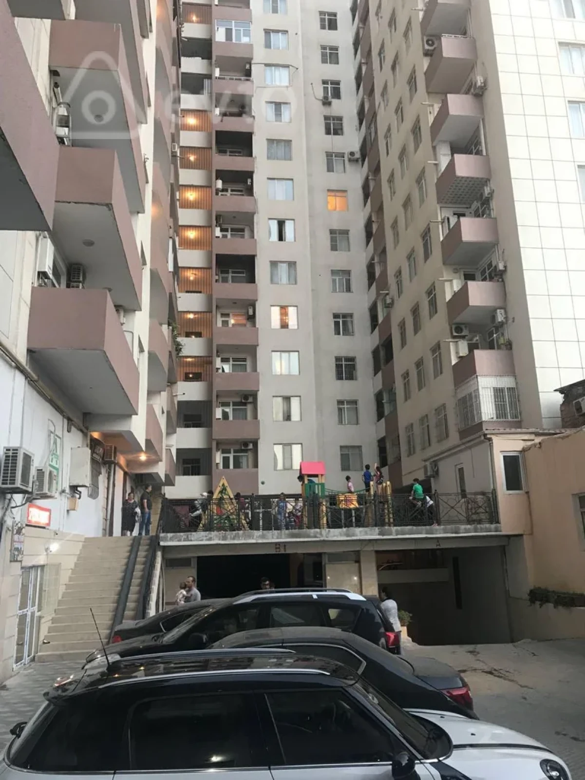 Kirayə verilir 3 otaqlı yeni tikili 100 m²