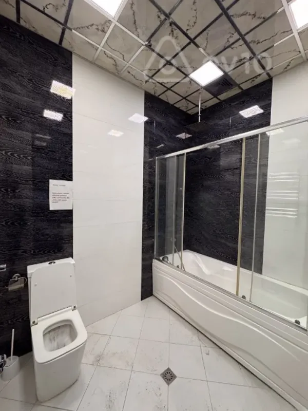 Kirayə verilir 3 otaqlı ofis 120 m²