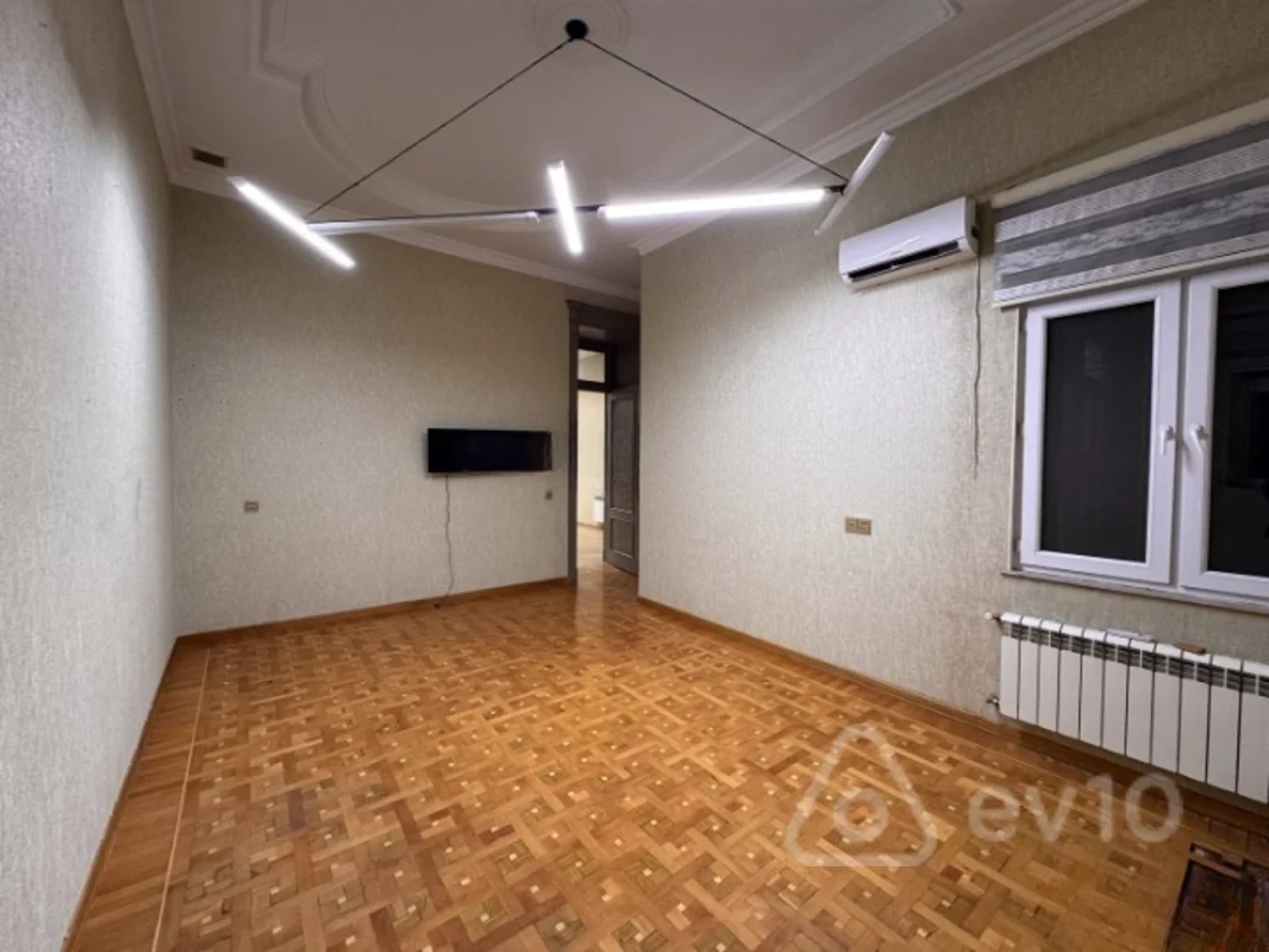 Kirayə verilir 3 otaqlı ofis 120 m²