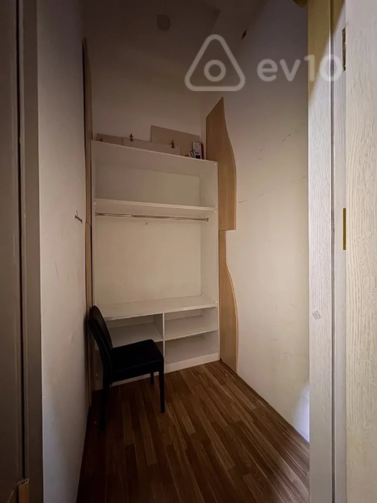 Kirayə verilir 3 otaqlı ofis 120 m²