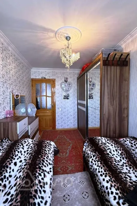 Satılır 3 otaqlı köhnə tikili 70 m²
