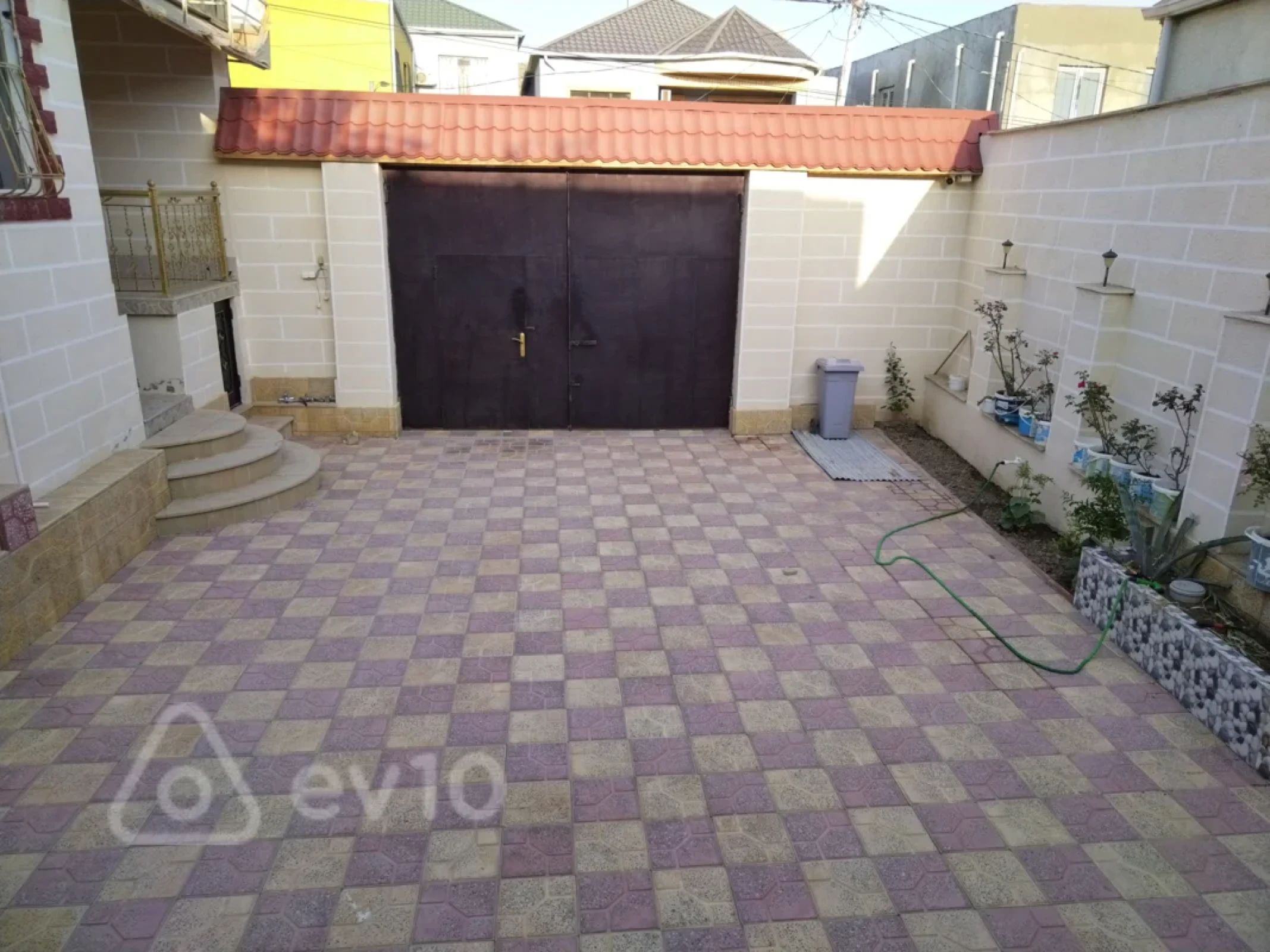 Satılır 3 otaqlı həyət evi 120 m²