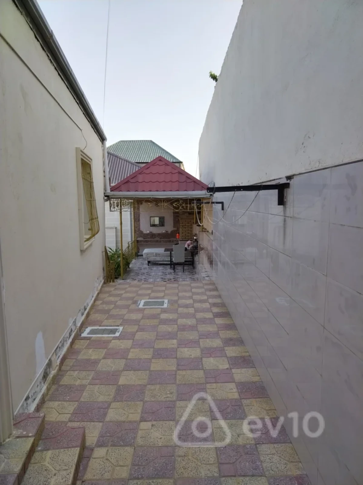 Satılır 3 otaqlı həyət evi 120 m²