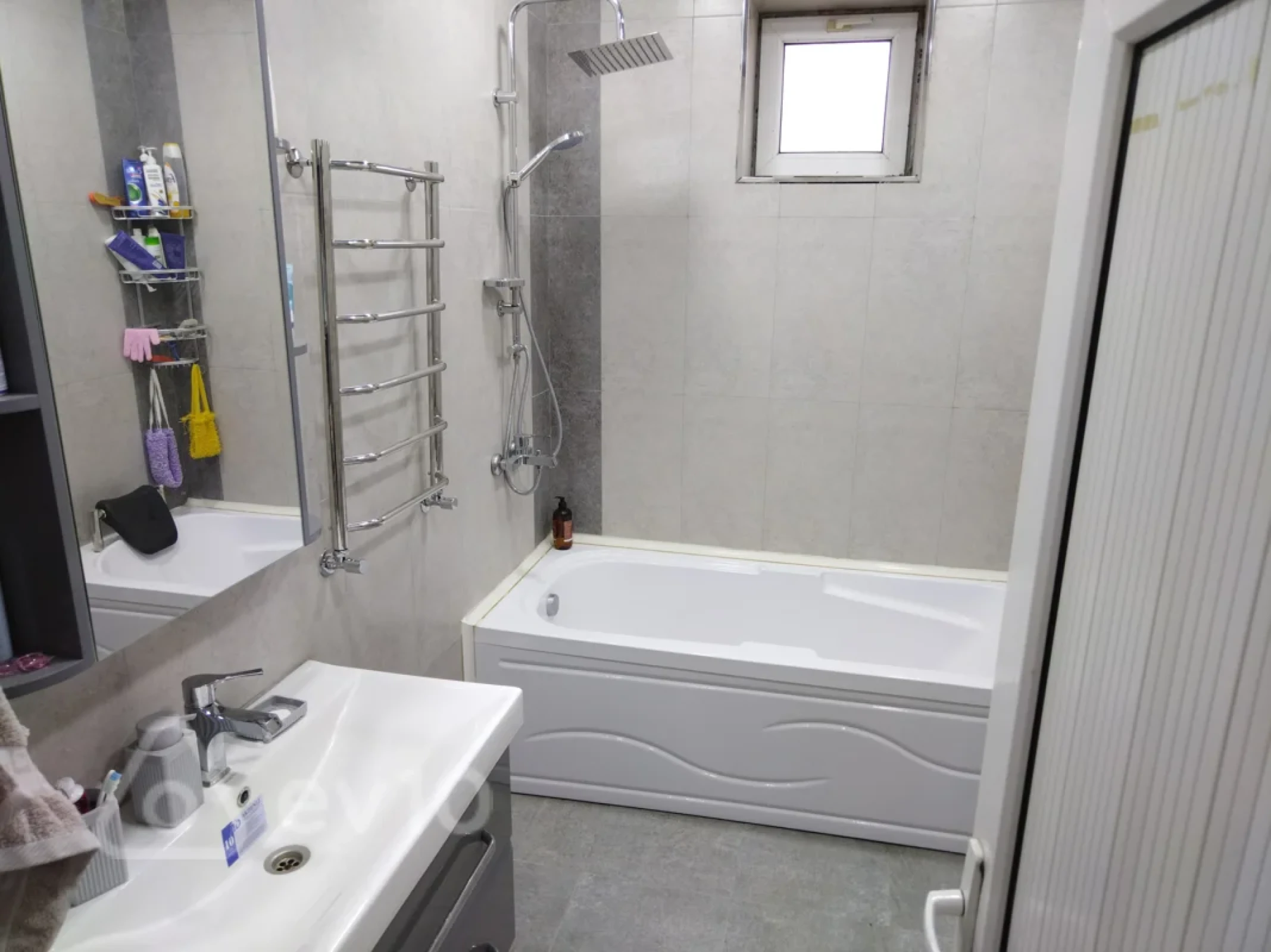 Satılır 3 otaqlı həyət evi 120 m²