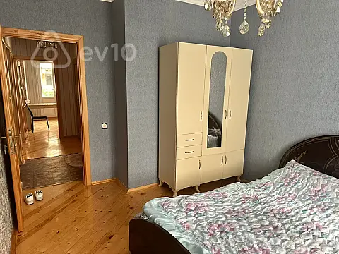 Kirayə verilir 2 otaqlı köhnə tikili 52 m²