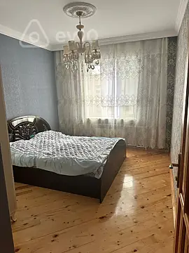 Kirayə verilir 2 otaqlı köhnə tikili 52 m²
