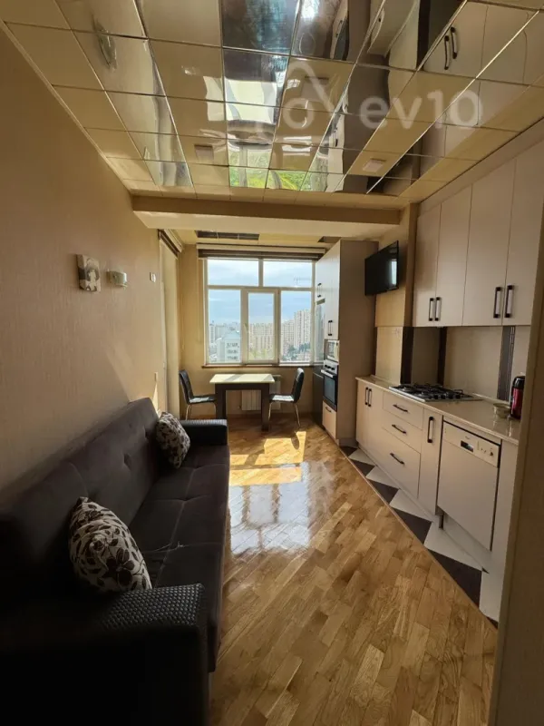 Kirayə verilir 2 otaqlı yeni tikili 100 m²