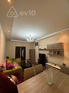 Kirayə verilir 2 otaqlı yeni tikili 100 m²